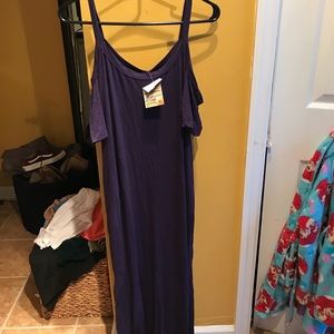 Boutique Cold Shoulder Maxi